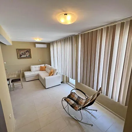 Apartment Valemar