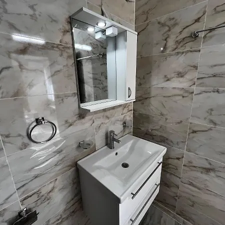 Valemar Apartment