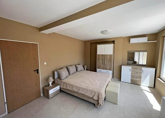 Valemar Apartment Pomorie